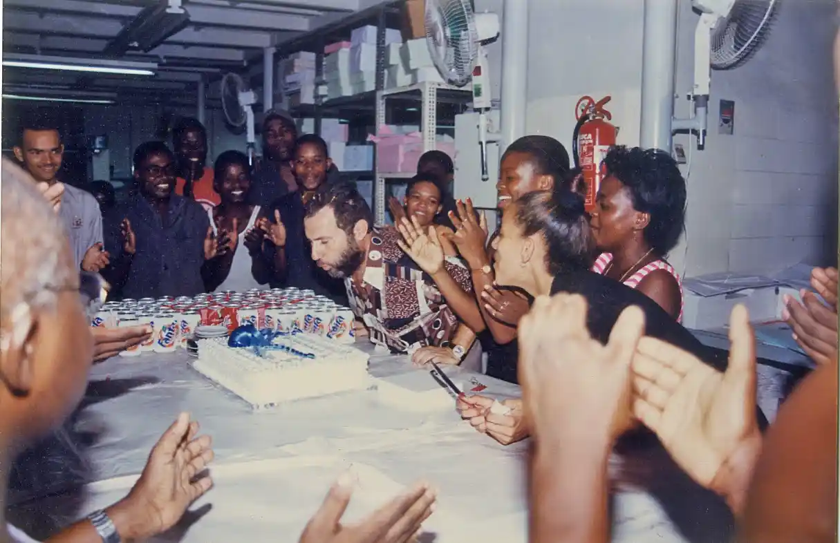 EDIÇÕES DE ANGOLA
